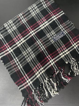 Echarpe Burberry laine carreaux rose et noir