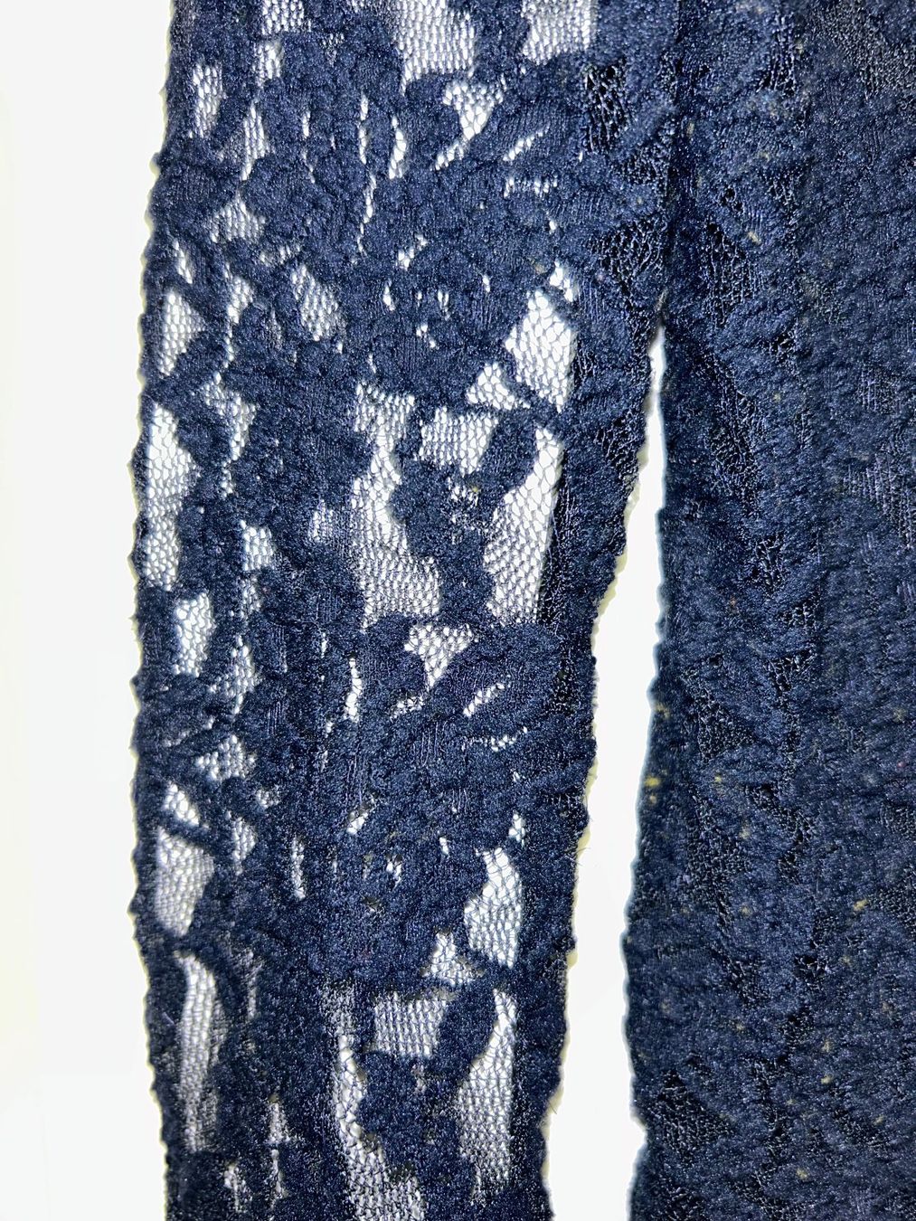 Pullover & Sweatshirts: Damenpullover mit Spitzen – Gebraucht aus Zumikon von Uranus88 1