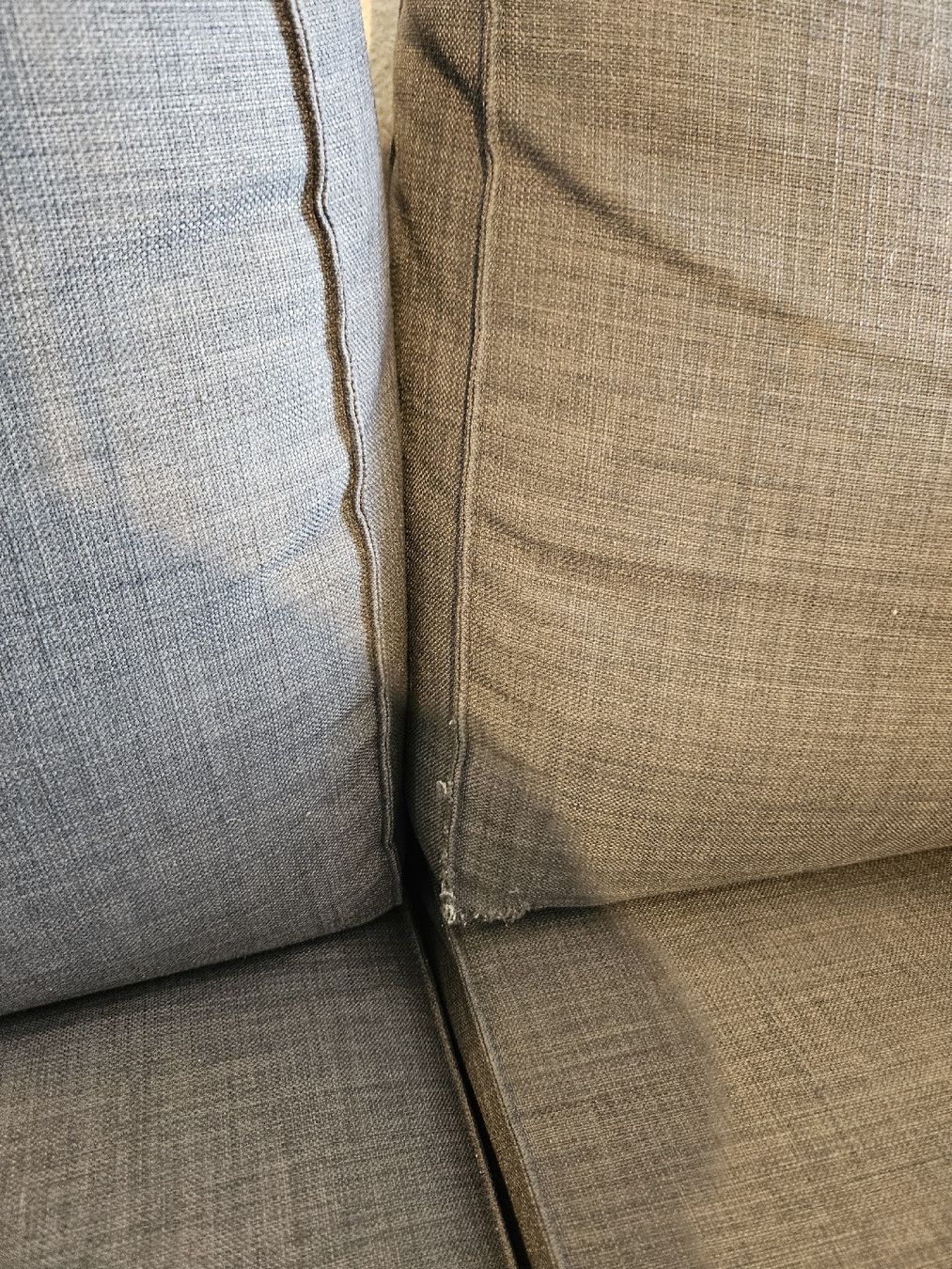 Ikea Sofas: Ecksofa dunkelgrau Stoff gebraucht – D'occasion à Derendingen par lindi07coco 1