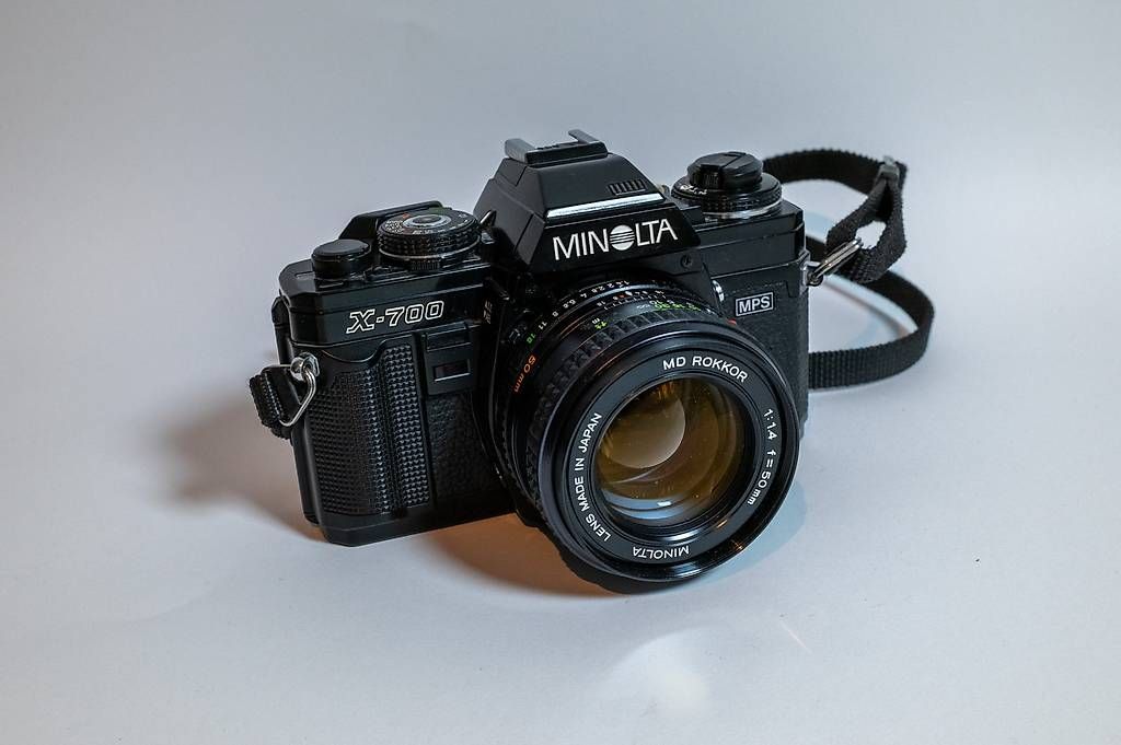 Minolta Kamera: Minolta X-700 mit MD Rokkor 50mm 1:1.4 – Gebraucht aus Zürich von Mutheee