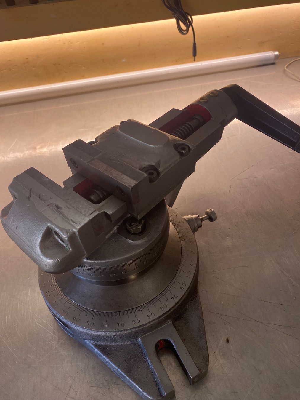 Alle Werkzeuge: Kugelschraubstock MICAFIL, 80mm – Gebraucht aus Ufhusen von Filly1816 4