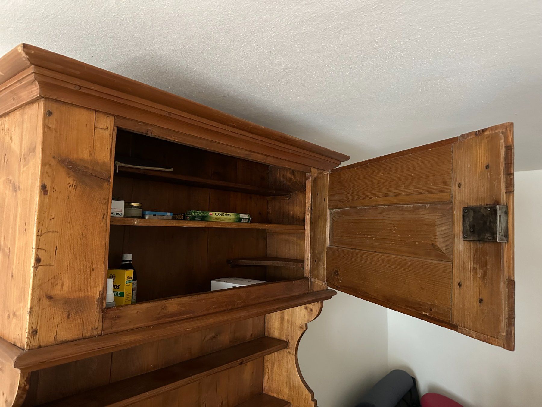 Credenze: Bauernbuffet / Bauerngänterli – Usato da Pfäffikon ZH venduto da schmassfrau 1