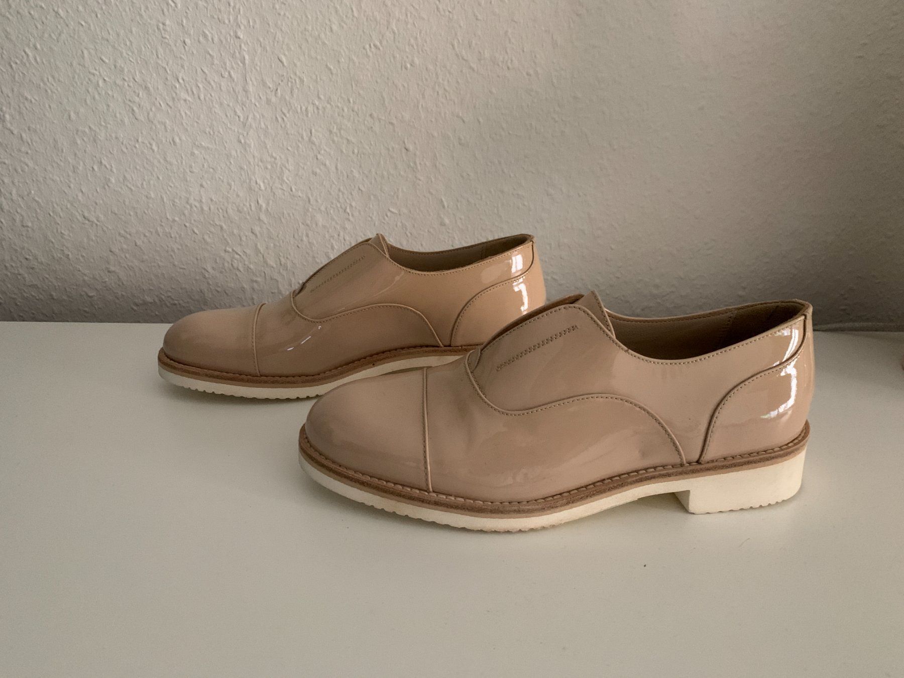 Navyboot Scarpe da donna: NAVYBOOT - Lack Loafer nude NEU 35 – Nuovo (secondo la descrizione) da Zürich venduto da Diazaio 1