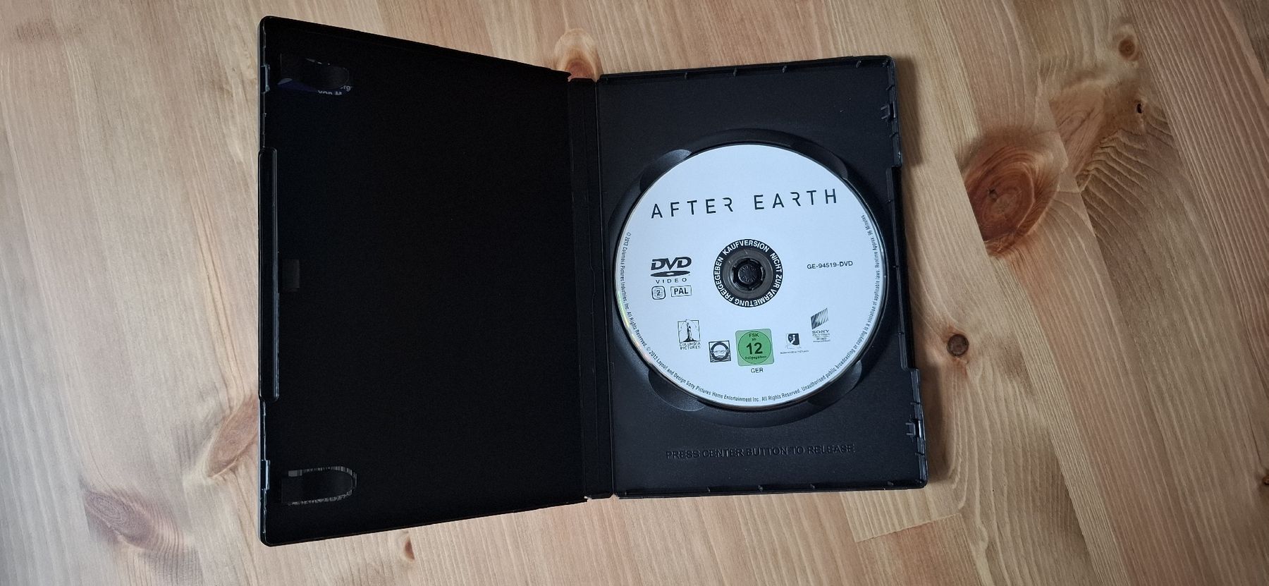 Tutti i DVDs: DVD After Earth Will Smith – Usato da St. Gallen venduto da emi_nfh9 2