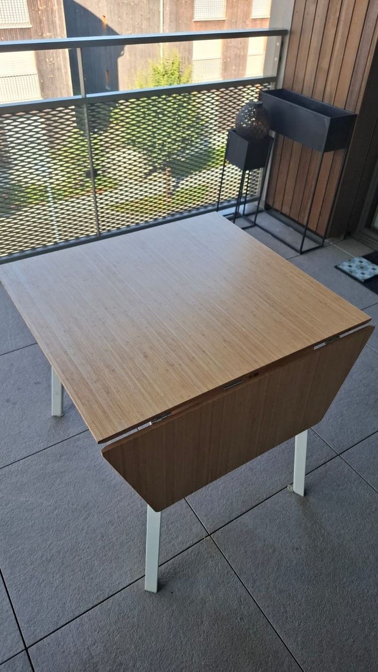 Ikea Tischset: Ikea Tisch mit zwei Stühlen – Gebraucht aus Sempach von johfurrer