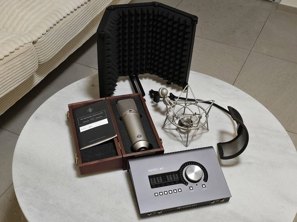 Neumann Microphones: Neumann U87AI Microphone  und Apollo X4 Interface – Neuf (Voir description) à Rickenbach LU par RenaultSportRS 2