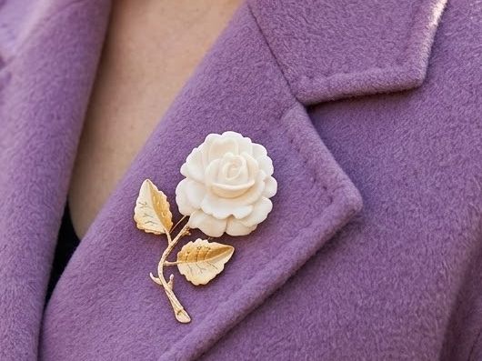 Broches & Aiguilles: Broche Rose Éternelle – Neuf avec emballage d'origine à St-Maurice par Sandrinette123 5