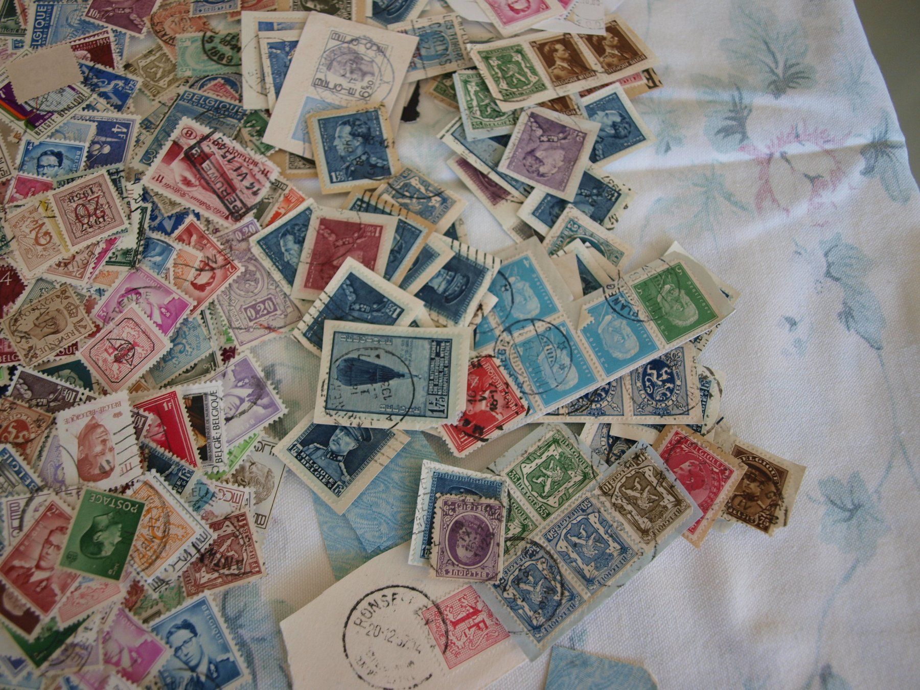 Tutti i francobolli: Belgien ca 1000 Marken = 75 g .Gebraucht, – Usato da Aarau venduto da Marcele0 4