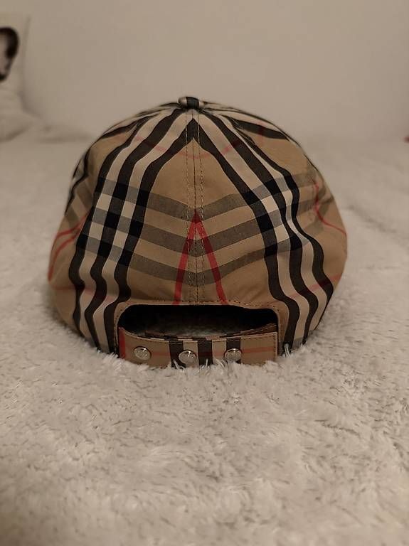 Hüte, Mützen & Caps: burberry cap – Gebraucht aus St. Gallen von Kristian2311 2