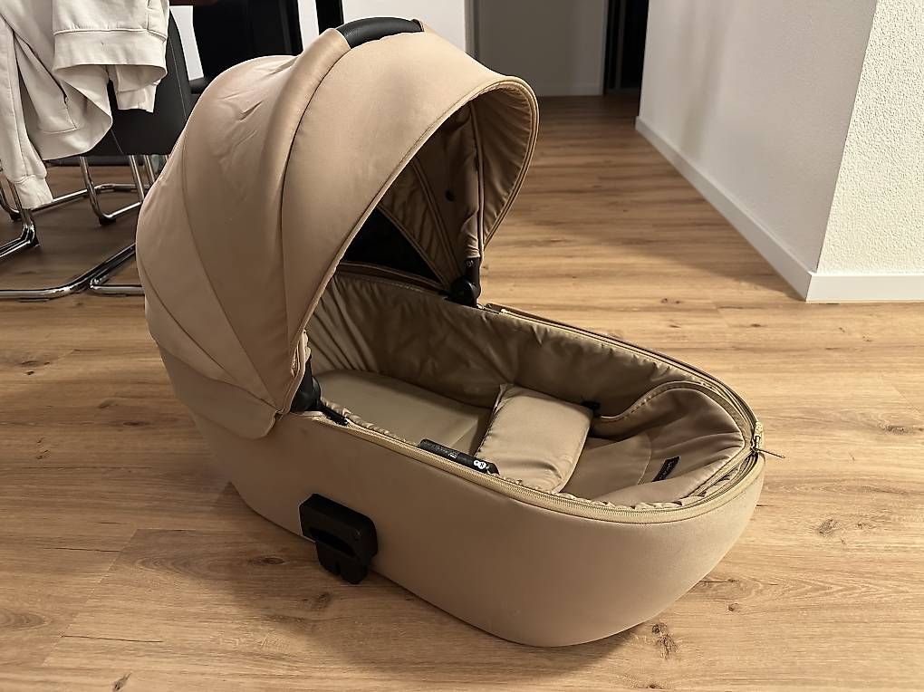 Carrozzine: Kinderwagen-Sett – Usato da Kriens venduto da ala_5ll9 2
