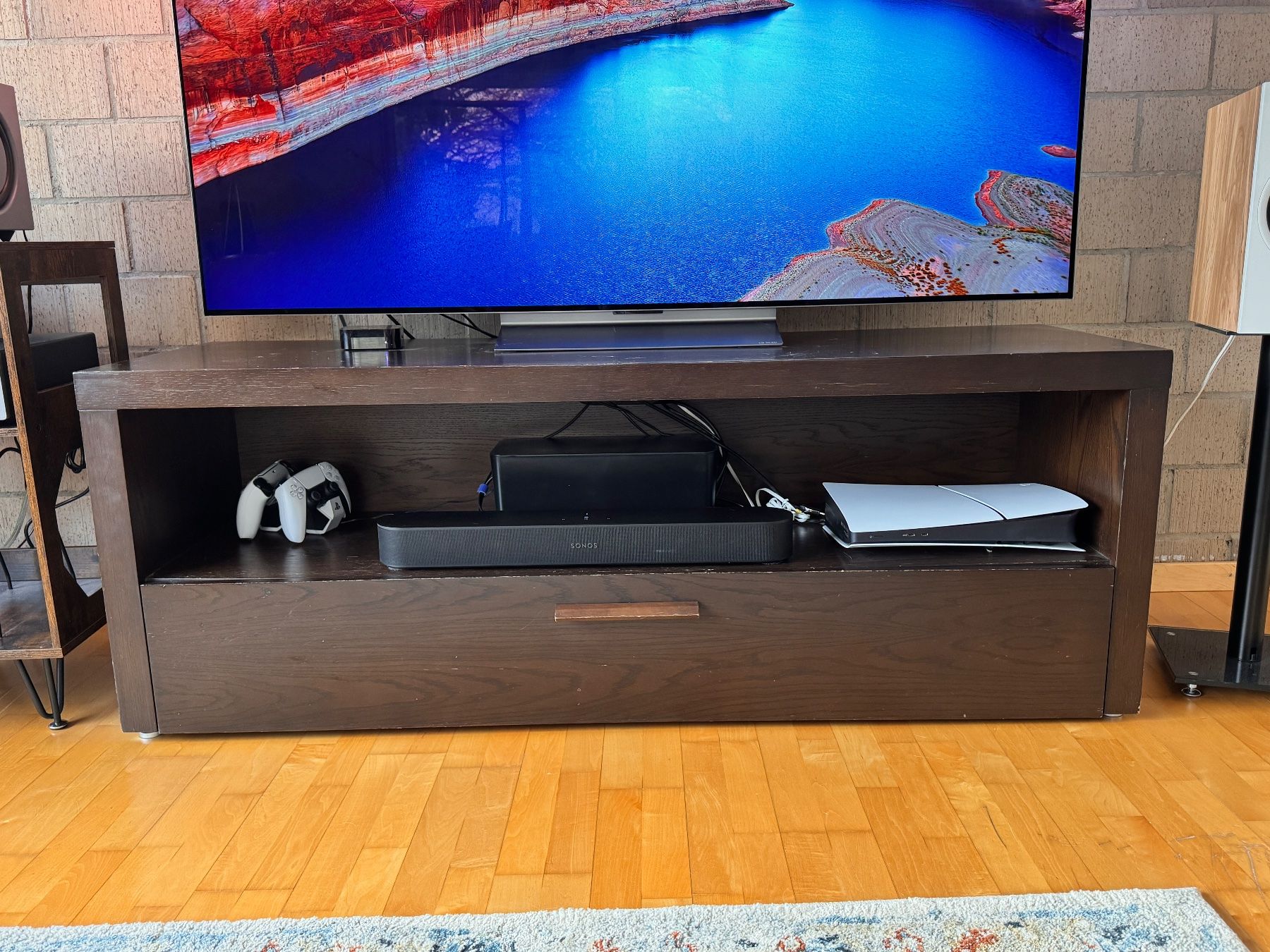 Mobili TV: TV Möbel / Lowboard Holz Braun – Usato da Wallisellen venduto da GLTL
