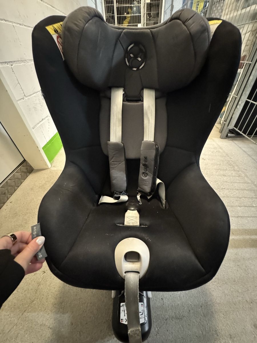Cybex Seggiolini per auto: CYBEX Sirona M2 i-Size mit Base M – Usato da Galgenen venduto da syl_7y9c