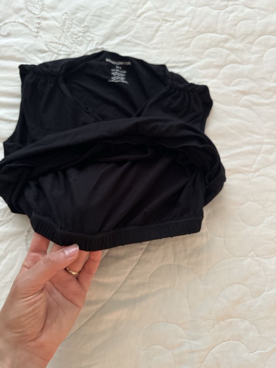 Top: Indigo Luna Layla tank black – Usato da Confignon venduto da mel_9m6w 3