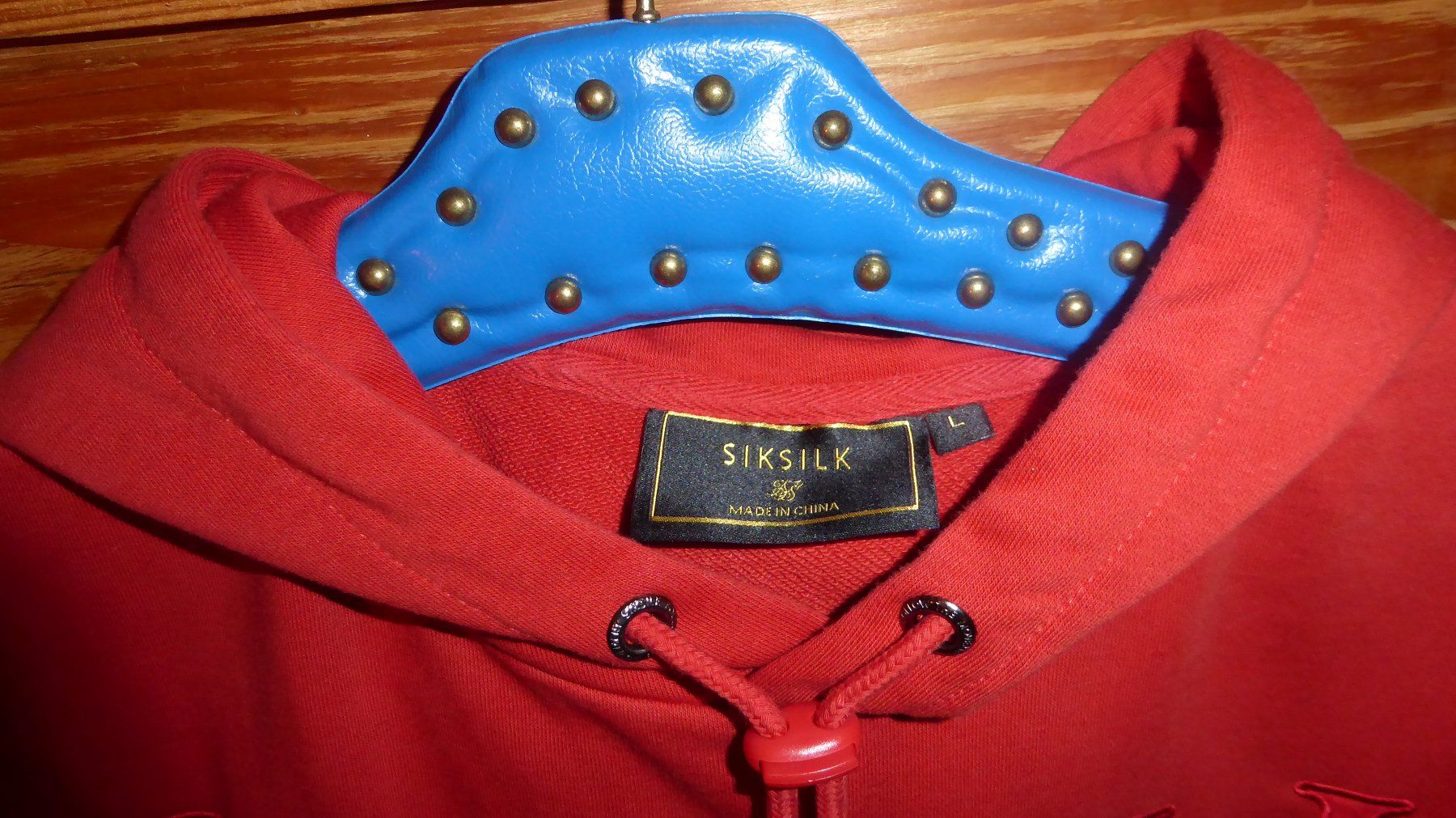 Siksilk Maglioni & Felpe: Roter Herren Kaputzen Pullover Gr L SIKSILK – Usato da Sargans venduto da Benziner 1