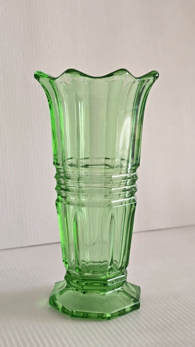 Vasi & Recipienti: Art Deco Vase, Tulpenform antik – Usato da Rheinau venduto da MakalekaAloha 4