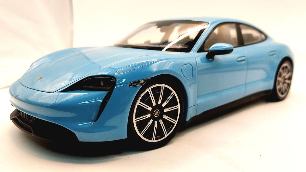 Minichamps 1:43 Porsche Taycan Turbo S Ano De Construção 2019 Cherry Metalico 410068474