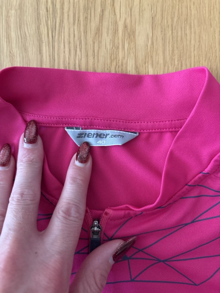 Ziener Canottiere & Pantaloni: Ziener Damen Radtrikot Grösse 40 – Usato da Rünenberg venduto da ZwergLi100 2