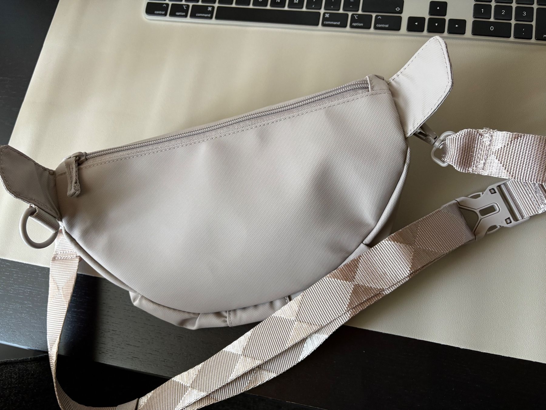 Taschen für Damen: Palopa Snack-Tasche Emma Taupe – Neu (gemäss Beschreibung) aus Brittnau von Arves 3