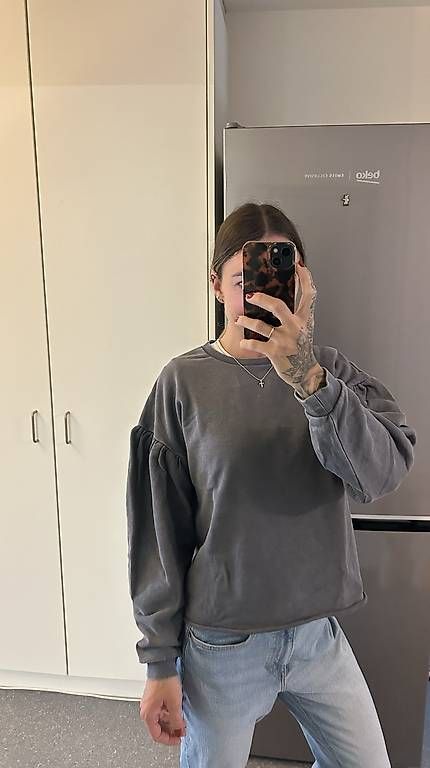 H&M Pullover & Sweatshirts: Sweatshirt – Gebraucht aus Thun von SelinaW1995 1