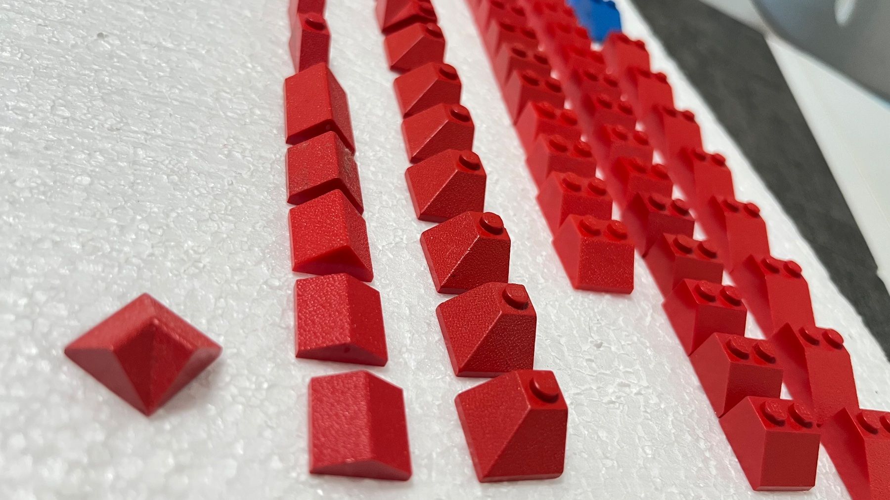 Lego Giocattoli: Lego 200 diverse Dachsteine – Usato da Mont sur Rolle venduto da uttin 2
