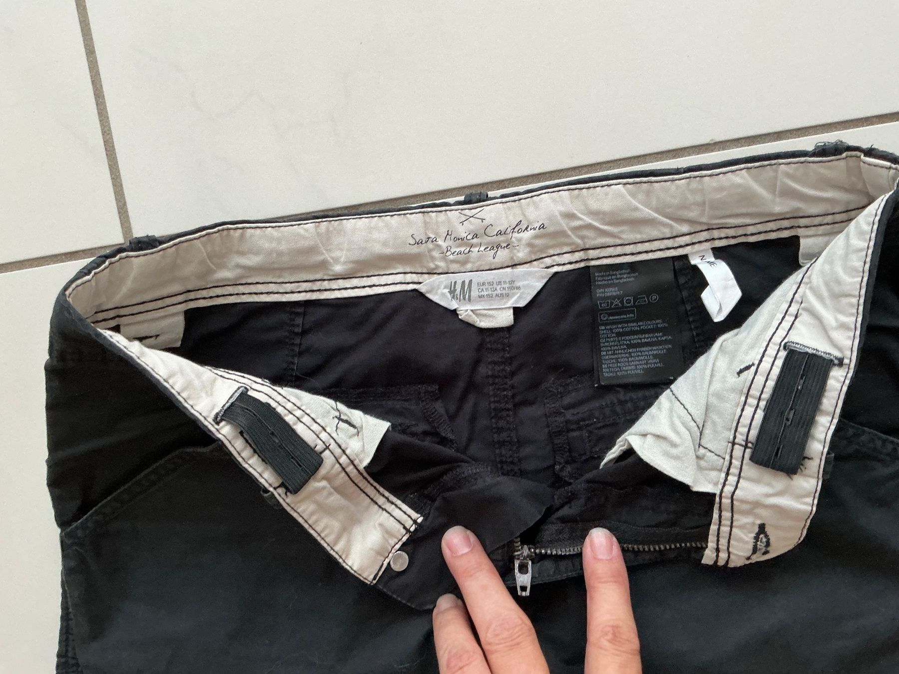 H&M Pantalons: Cargo Shorts Gr.152 H&M – D'occasion à Biel-Benken BL par Sahra1 1