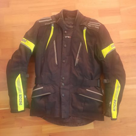 iXS Motorradjacke, Schwarz mit gelben Reflektoren