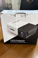 LED Projector / mini Beamer