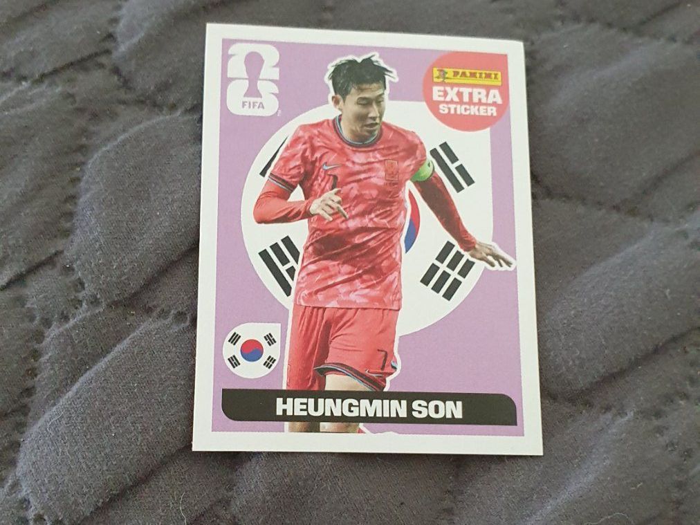 Panini Cartes à collectionner: Panini Sticker WM 2026 - Extra Sticker Heungmin Son – Neuf (Voir description) à Beromünster par boeggy