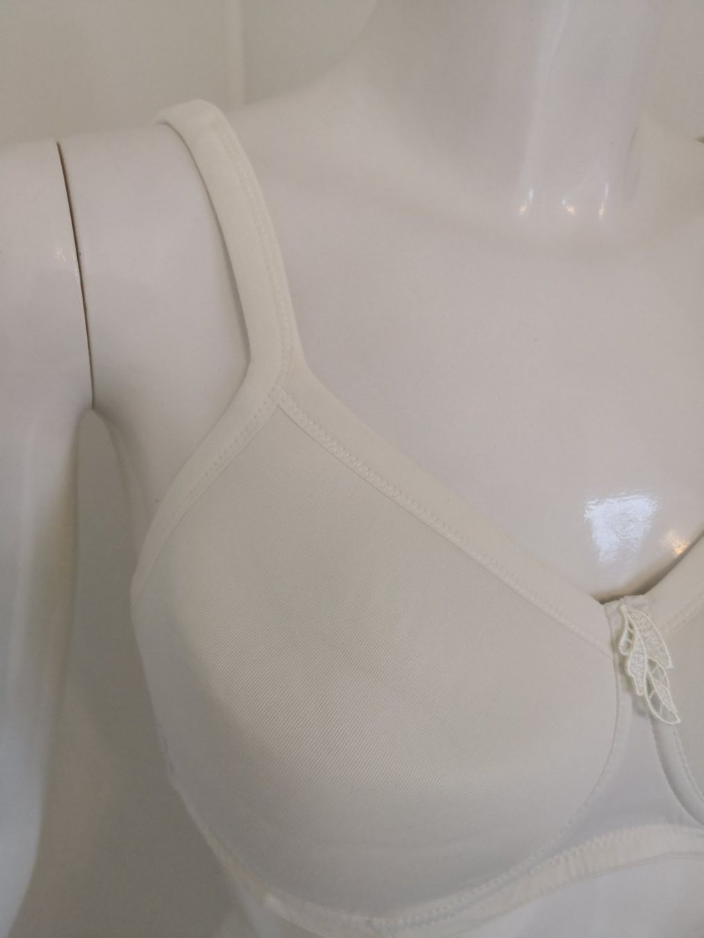 Altra biancheria intima: 🤩3 STK: AMOENA BH'S ECRU & WEISS – Usato da Olten venduto da Naja-Twins-Twins 6