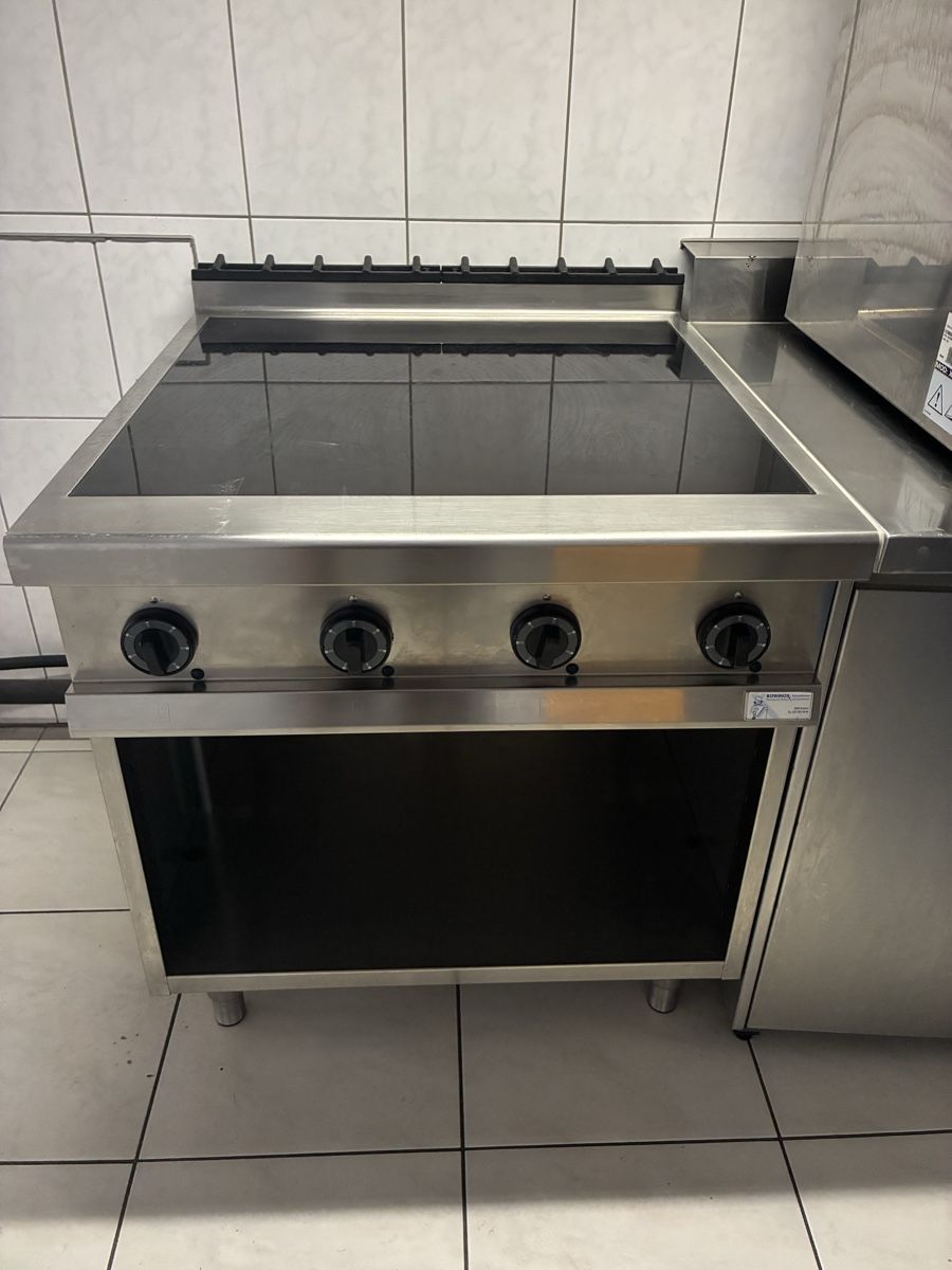 Cucine: Gastro Edelstahl Kochherd – Usato da Fieschertal venduto da Meilo80 2