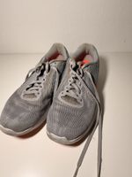 Laufschuhe Nike Revolution 4 grau Grösse 39 gebraucht