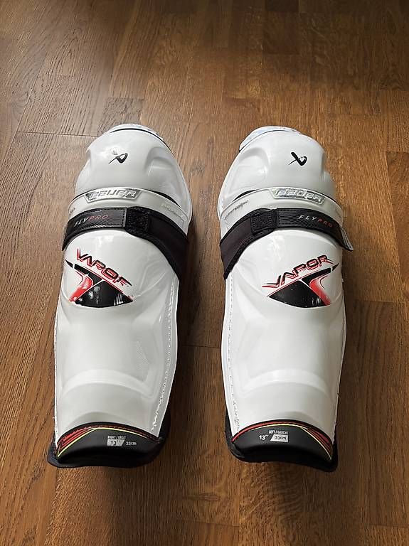 Schutz & Schoner: Bauer FlyPro Beinschoner Grösse INT 13" – Gebraucht aus Grindel von R_Pada