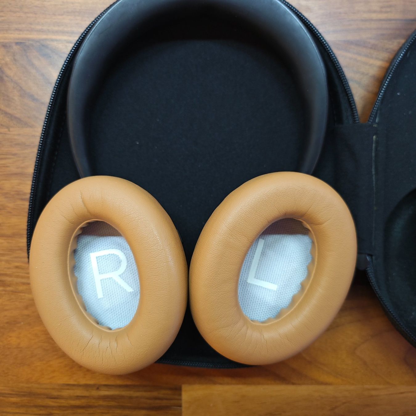 Bose Cuffie: Bose NC 700 Kopfhörer – Usato da Zürich venduto da Aplantia 1