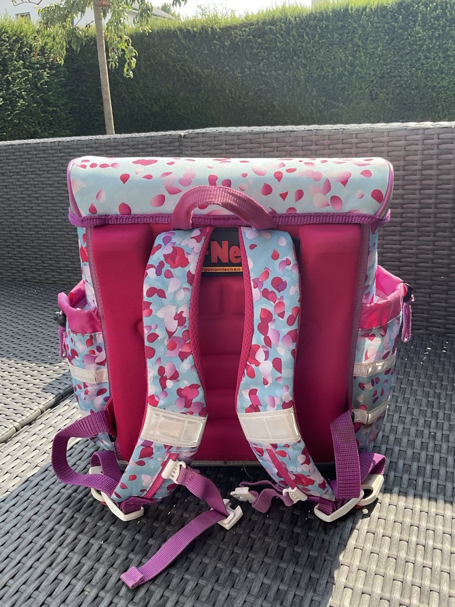 Mc Neill Sacs & sacs à dos: Cartable Mc Neil pour enfant – D'occasion à Cressier FR par M-I-M 3