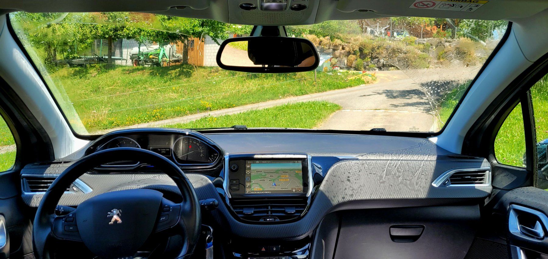 Peugeot Autos: Peugeot 2008 1.6lt Aut. Mit Glasdach – Gebraucht aus Homberg b. Thun von  4