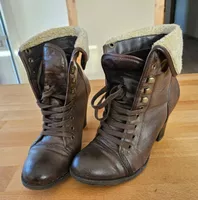 Warme Bata Winterstiefeletten