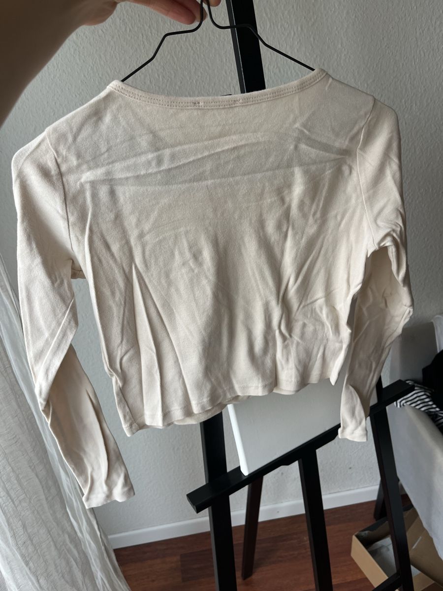 Top: Subdued Long Sleeve Shirt – Usato da Cham venduto da max_q5dz 2
