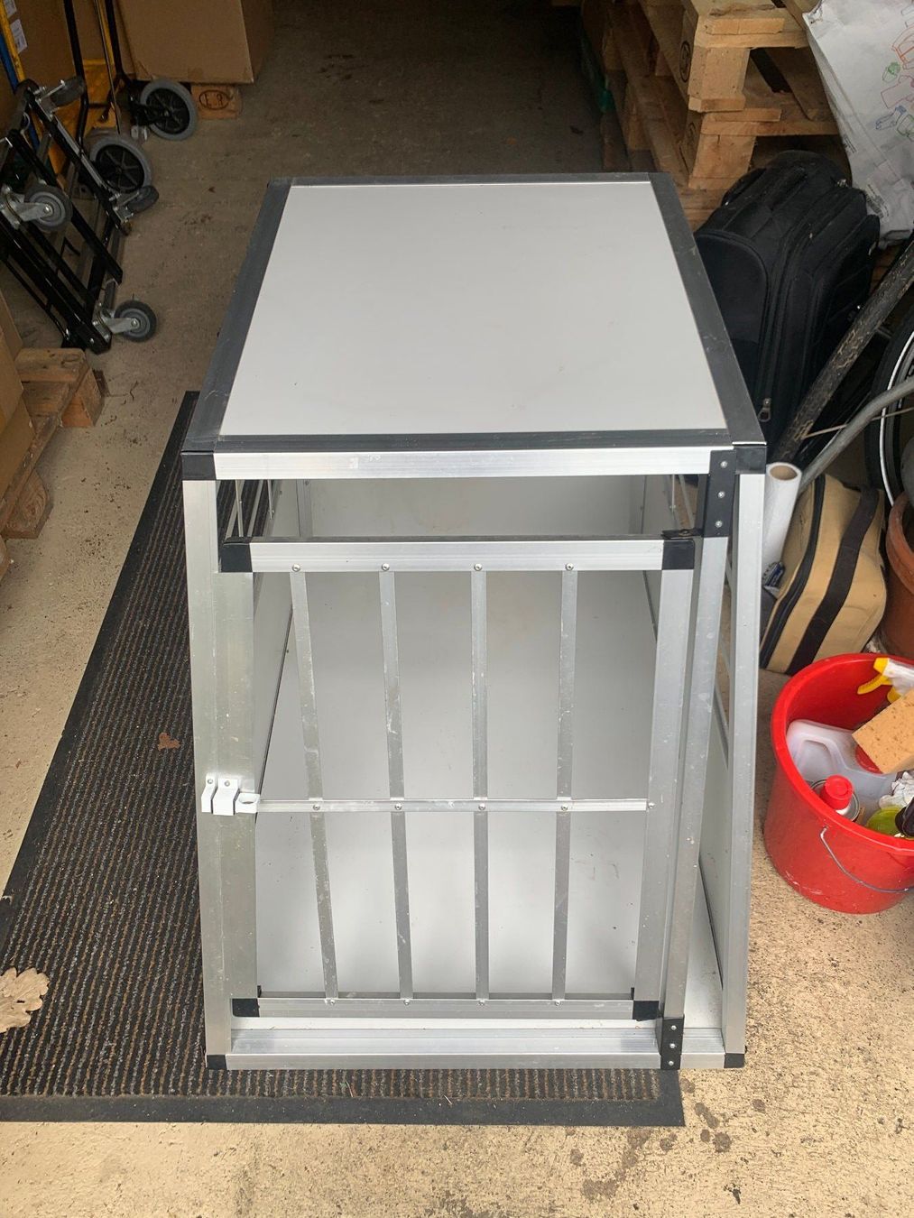 Cucce & Letti: Hunde Transportbox fürs Auto – Usato da Sisseln AG venduto da mgh_2zn2 8
