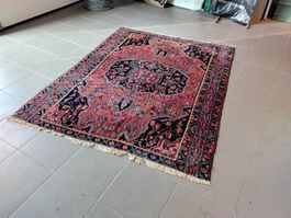 Perserteppich Handgeknöpft
