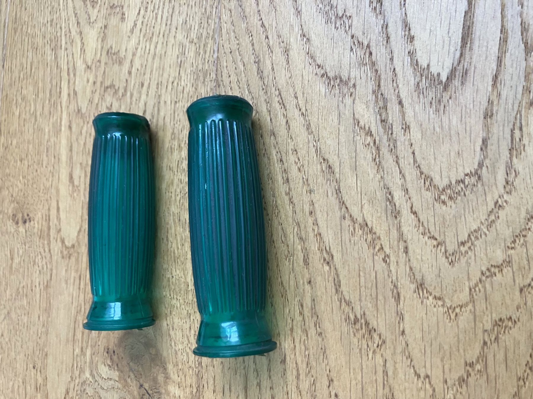 Pièces détachées: Lenkergriffe grün Vintage – D'occasion à Obermumpf par Estrela67 5