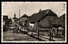 AK Chabrey, Straßenpartie mit Pferdefuhrwerk und Kirche