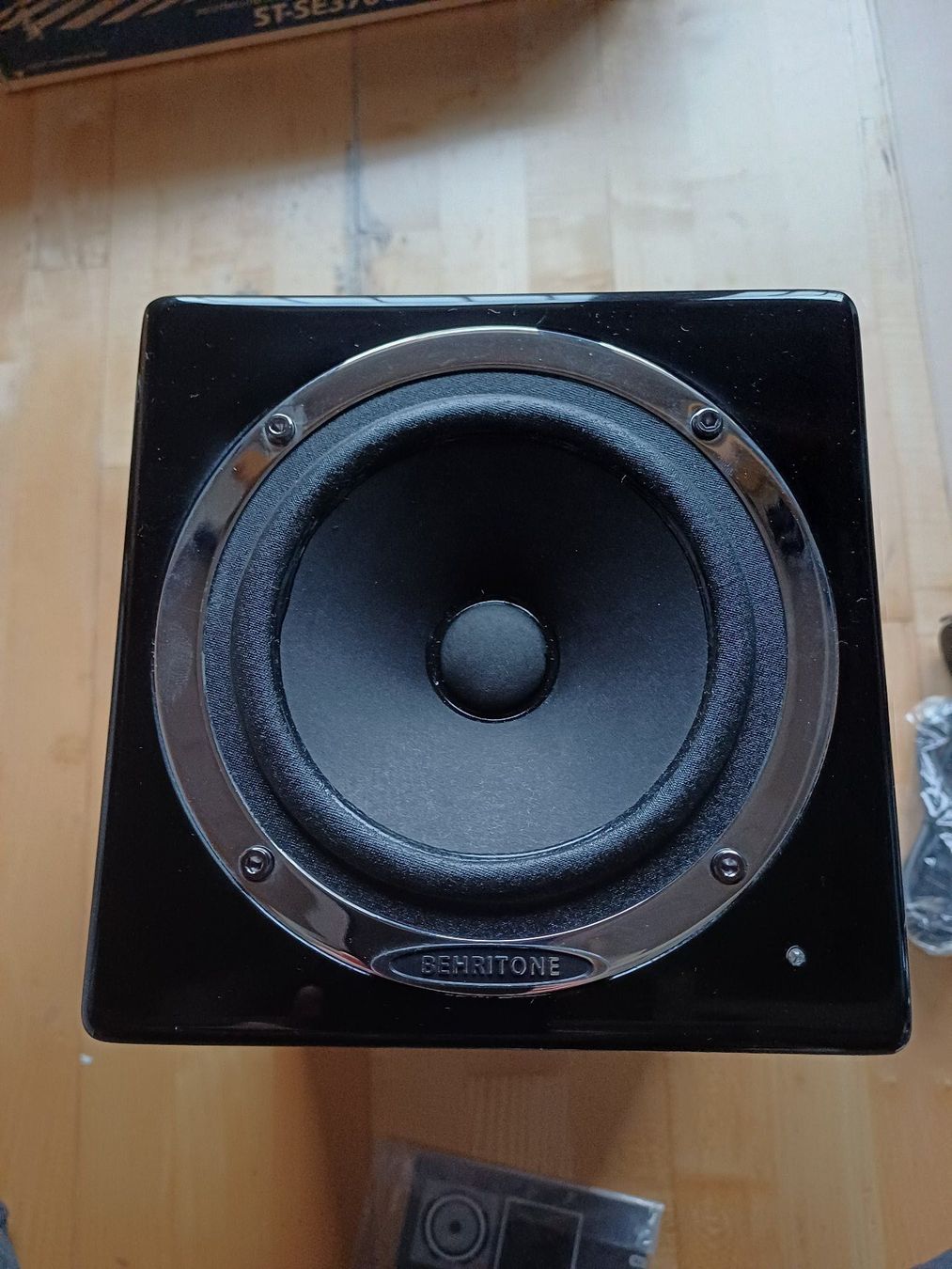 Behringer Lautsprecher: Moniteur studio full range de studio BEHRINGER Behritone C50 – Neu (gemäss Beschreibung) aus Aire-la-Ville von Longhouse 5