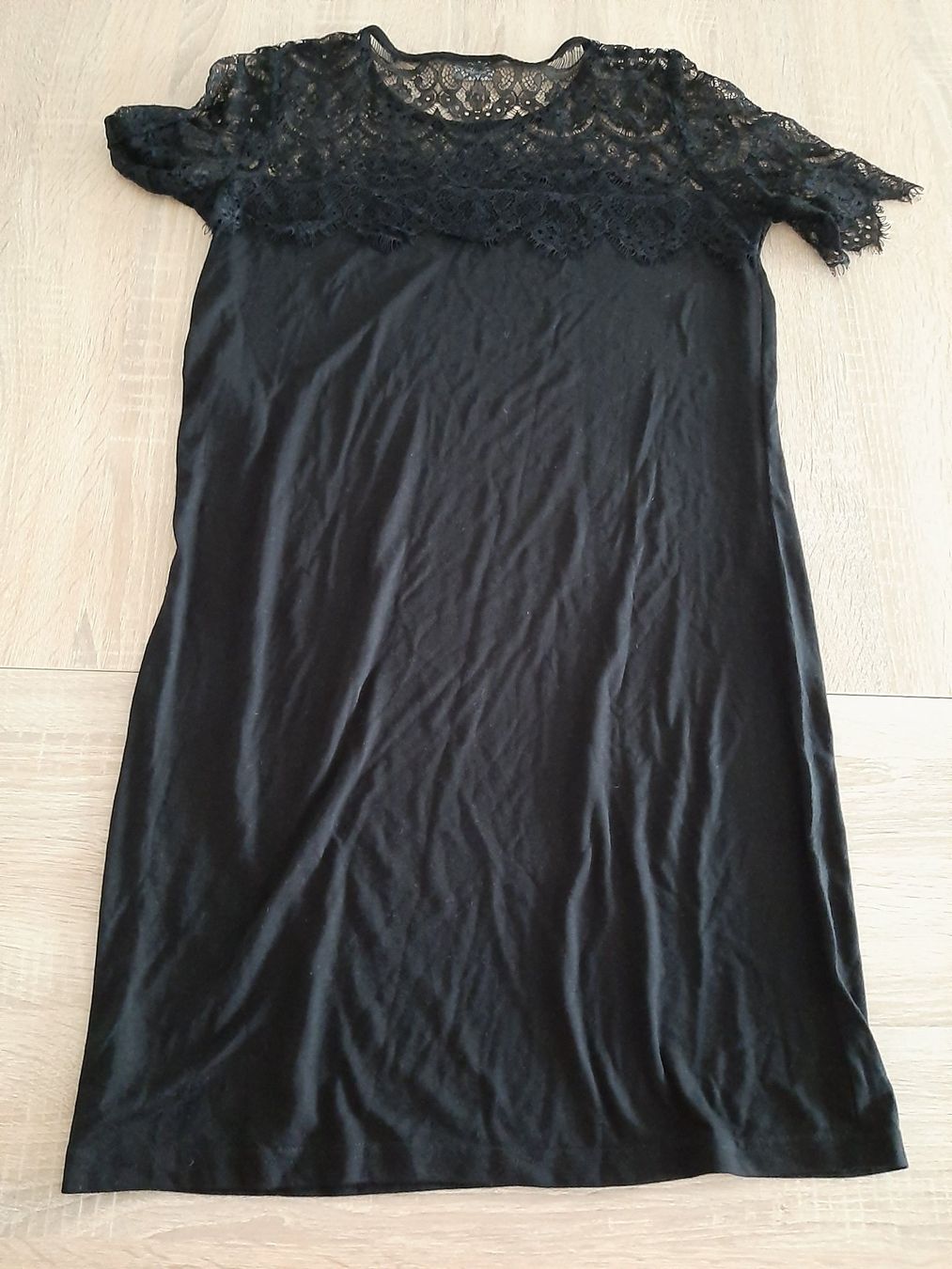 Vestiti: Cocktailkleid Gr. M, mit Spitzen, tiefschwarz – Usato da Menziken venduto da Rien1 1