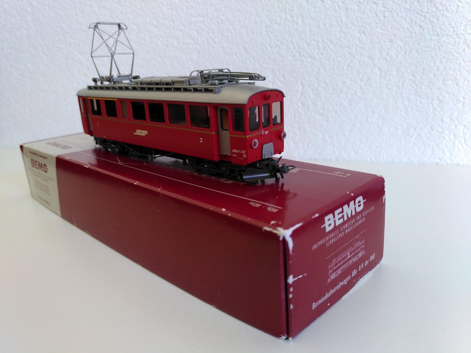 Bemo Modellini di ferrovie: Bemo RhB Bernina-Triebwagen ABe 4/4 37 H0m digital – Usato da Naters venduto da Luca099