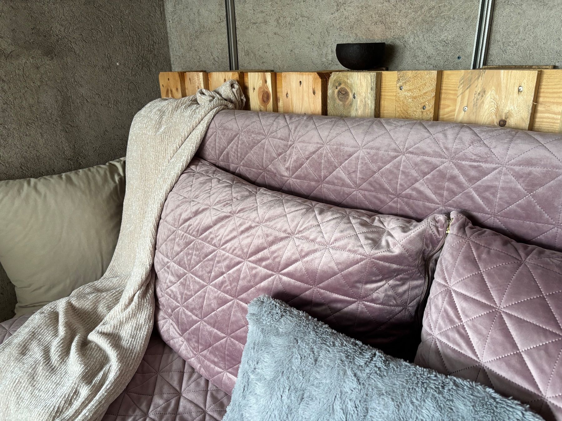 Sofas: Paletten Sofa Lounge – Gebraucht aus Uster von mai_85wy 2