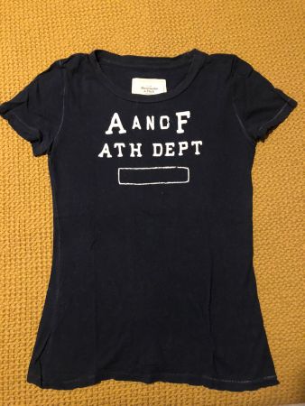 Vendo T-shirt Abercrombie & Fitch taglia S.