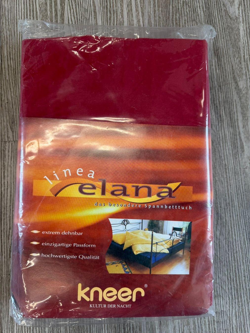 Bettwäsche: Kneer Spannbetttuch, karminrot – Neu und originalverpackt aus Wohlen AG von Rondat