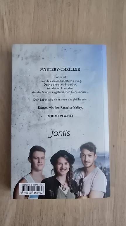 Bücher: Paradise Valley – Gebraucht aus Uster von Batur.C 1