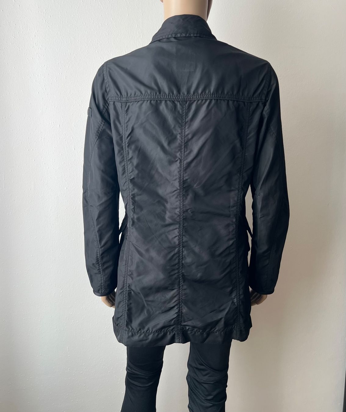 Peuterey Giacche: PEUTEREY Jacke 🖤 – Usato da zürich venduto da vintage12 3