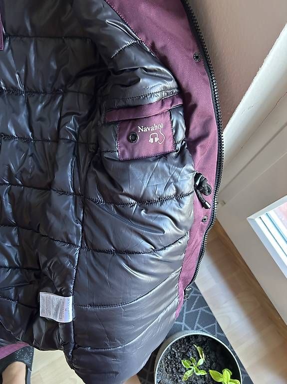 Giacche: Winterjacke Marke NAVAHOO  – Usato da Allschwil venduto da Haffelow 2